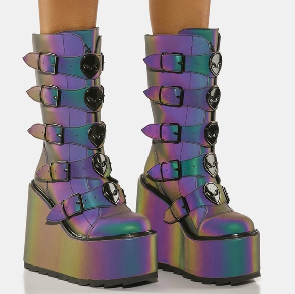 yru alien boots